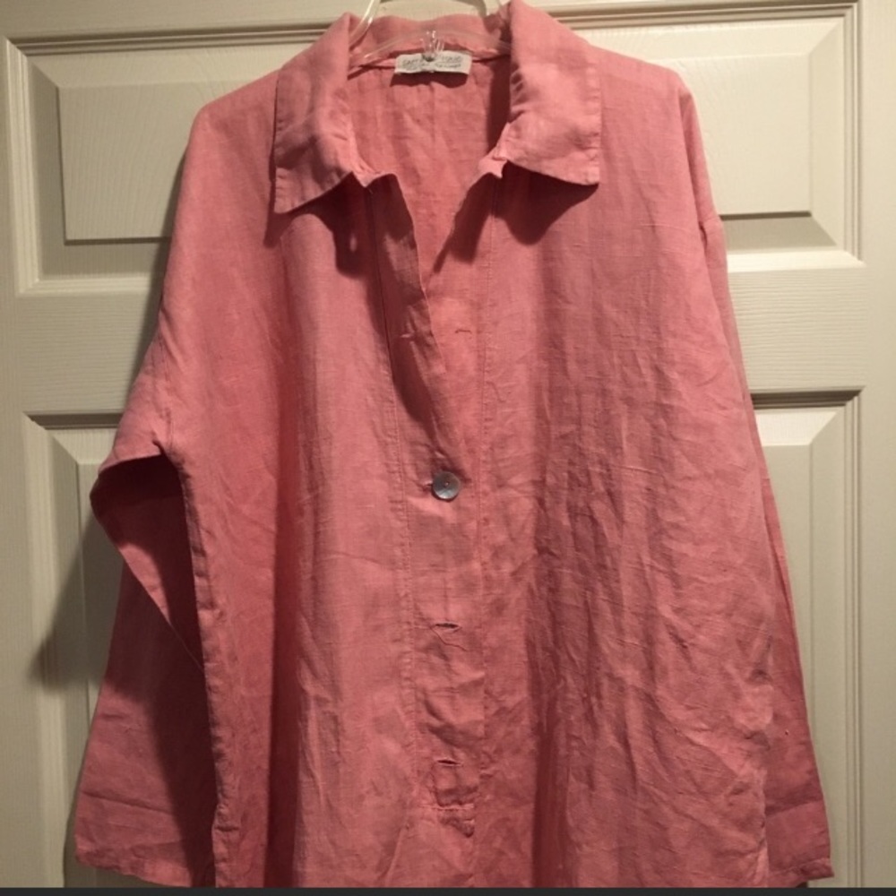 2 for $9 - Carriage Trade linen top